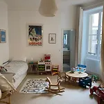 Beautiful And Spacious 3 Bedrooms Near The Opera